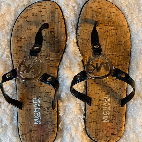 MICHAEL KORS SANDALS - Picture 2 of 4